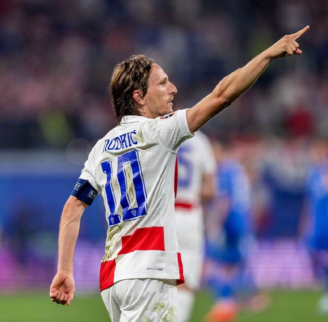 鲁媒：山东泰山开出的续约条件对瓦科而言仍具备极高的吸引力